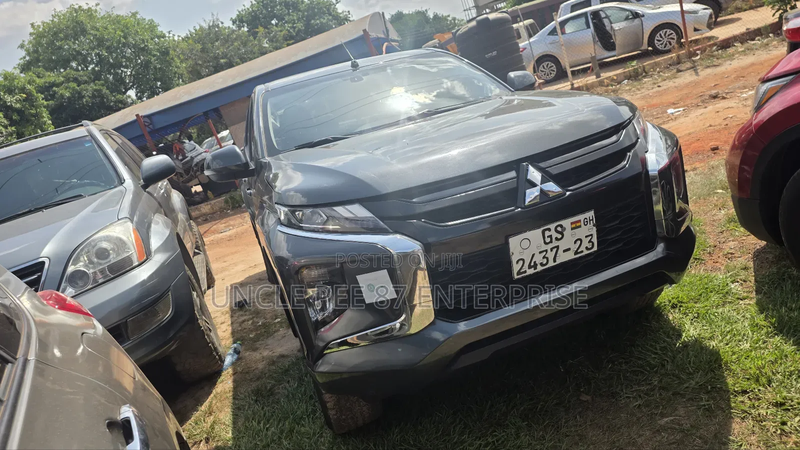 Mitsubishi L200 2023 Gray