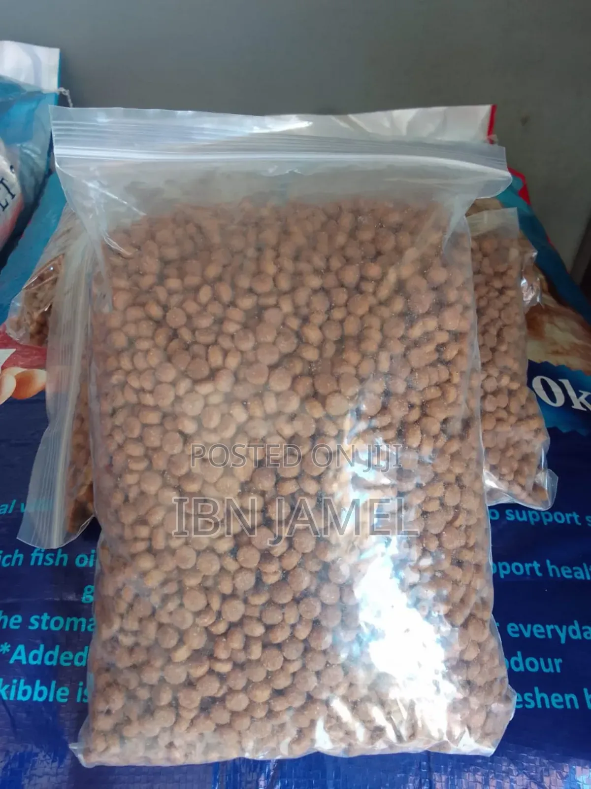 Rebagged G C Classic Puppy Food.