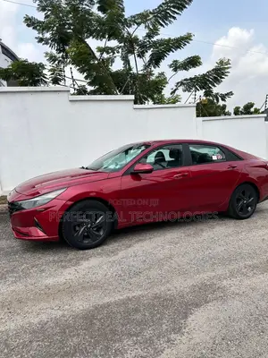 Hyundai Elantra 2021 Red