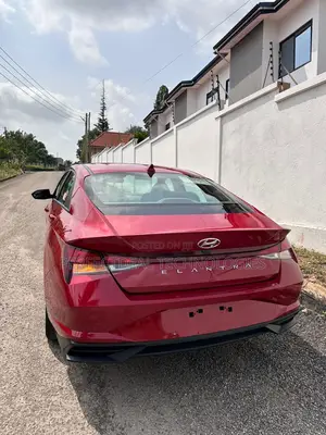 Hyundai Elantra 2021 Red