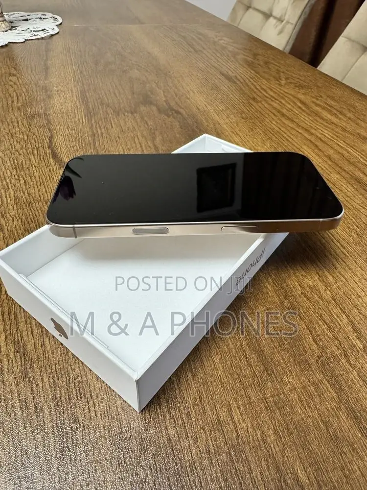 Apple iPhone 16 Pro Max 256 GB Gold