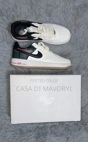 Nike Sneaker