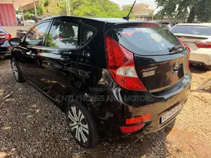 Hyundai Accent GS 4dr Hatchback (1.6L 4cyl 6A) 2014 White