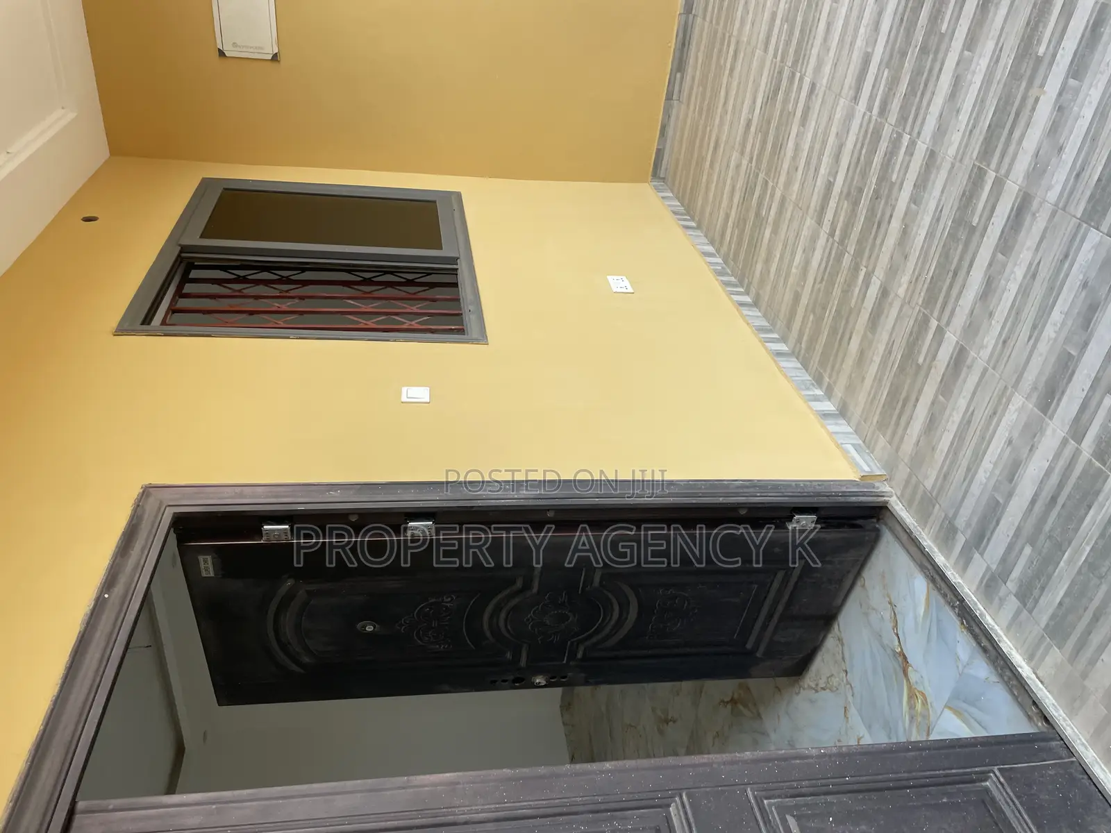 2bdrm Apartment in Accad Properties, Old Barrier for rent