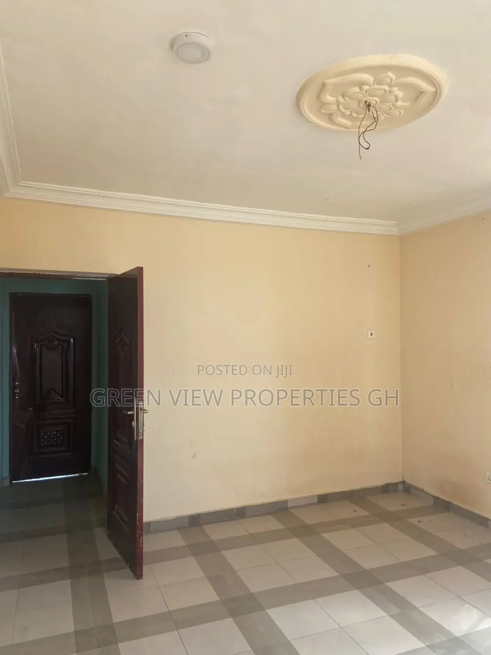 2bdrm Apartment in West Hills Mall Area for rent