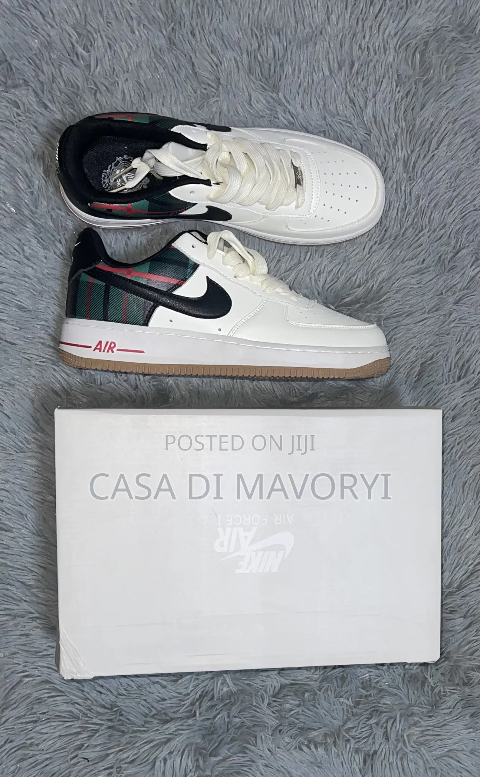 Nike Sneaker