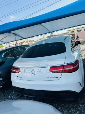 Mercedes-Benz GLE-Class 2019 White