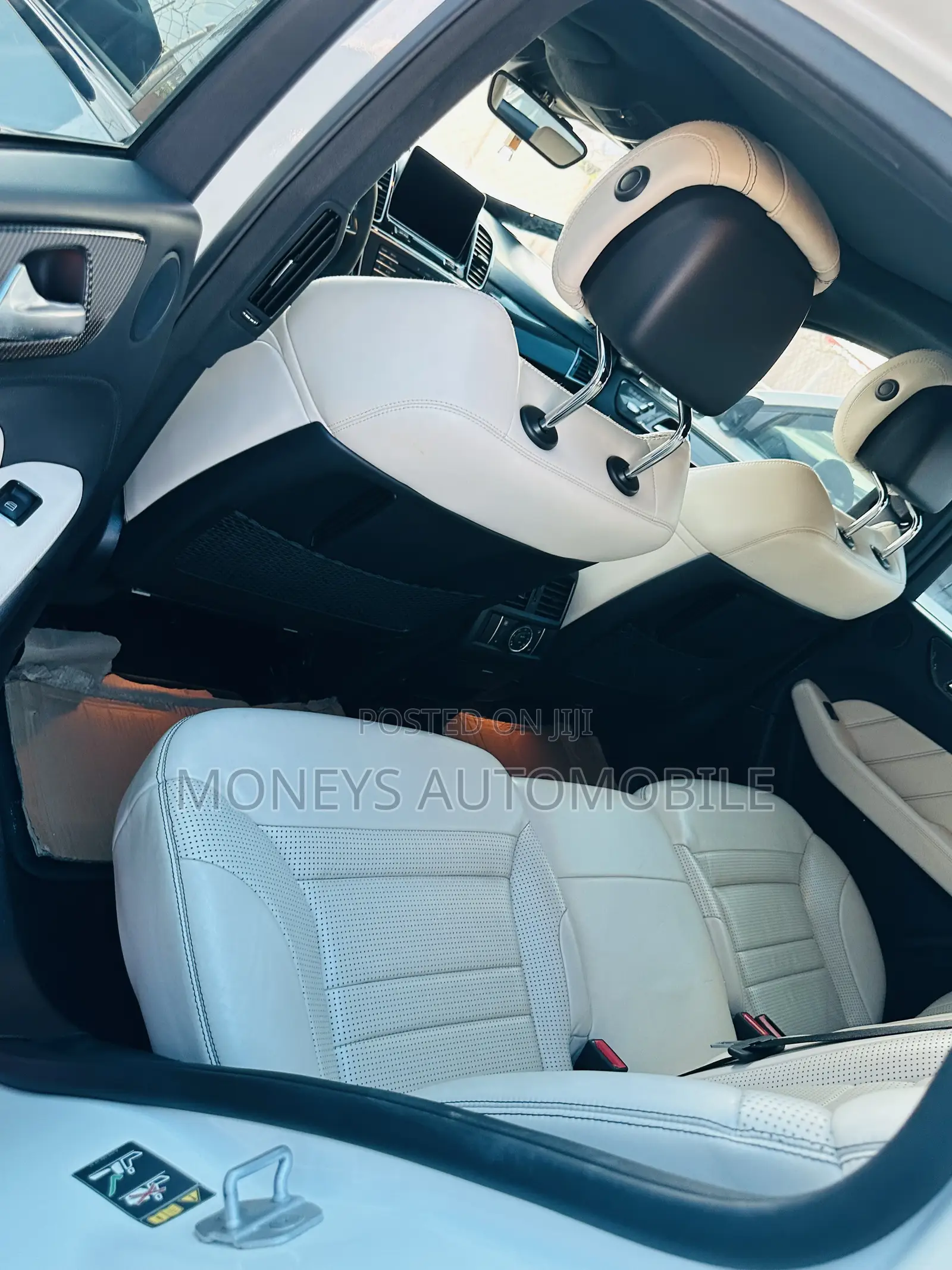 Mercedes-Benz GLE-Class 2019 White