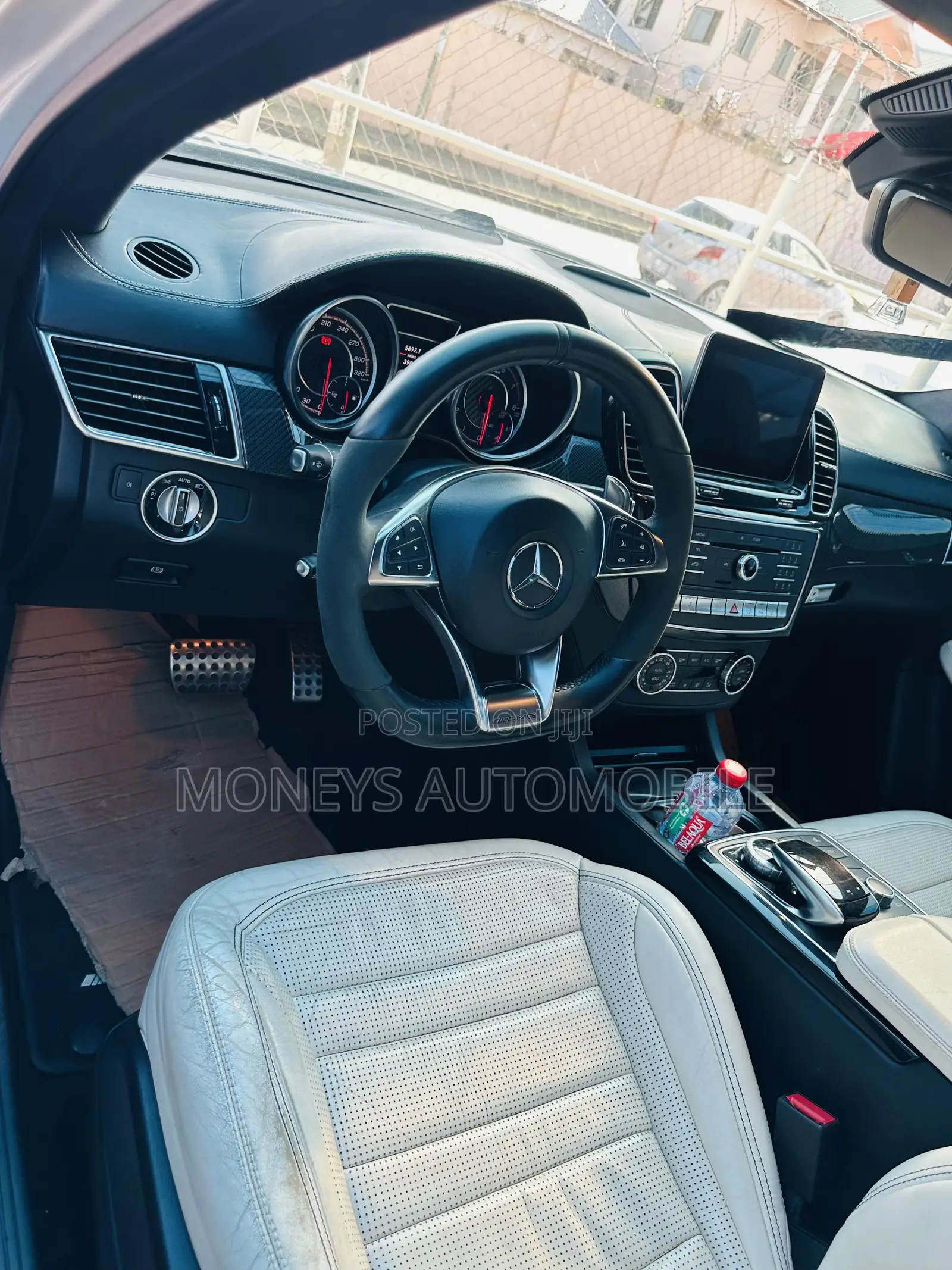 Mercedes-Benz GLE-Class 2019 White