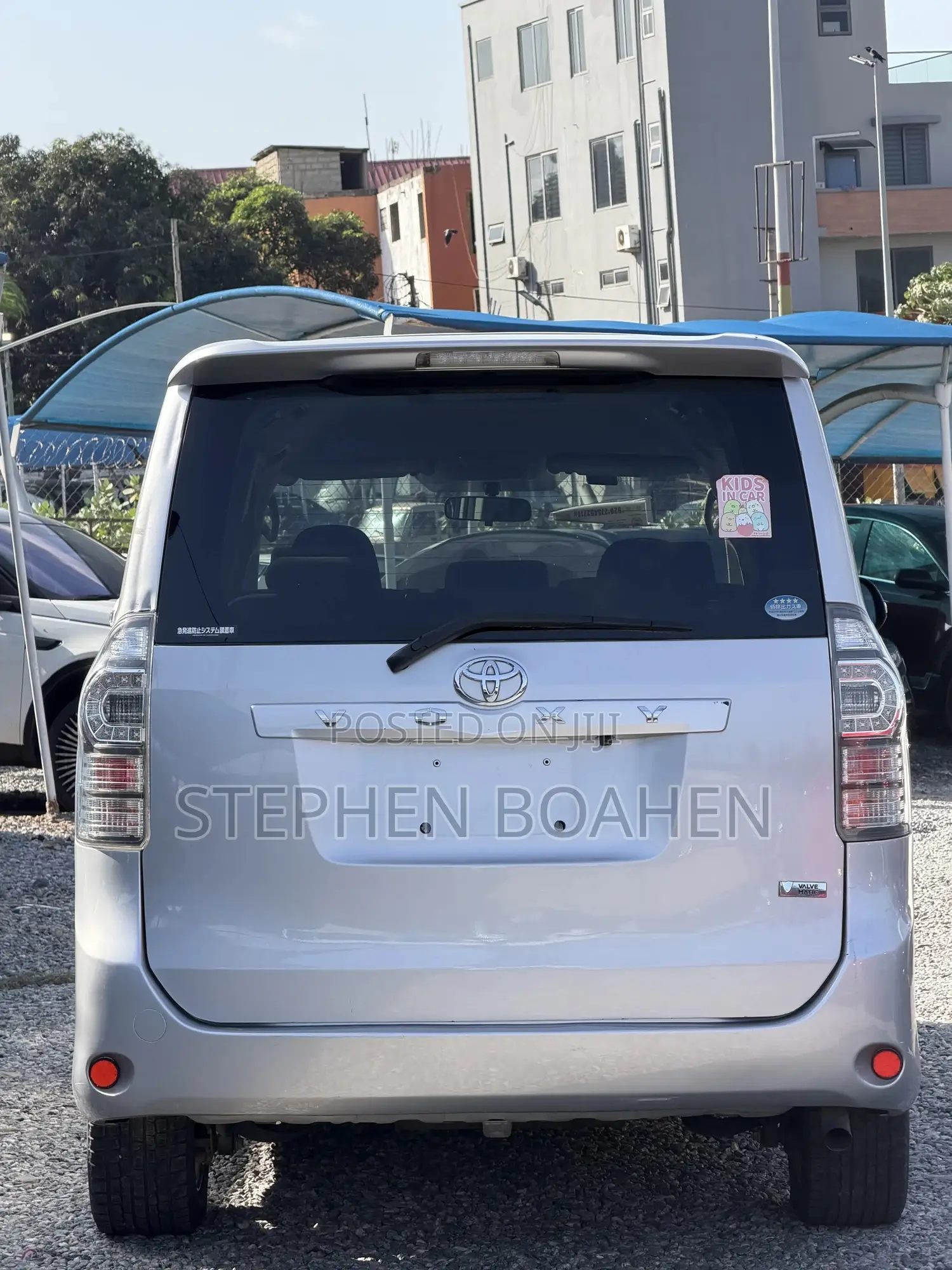 Toyota Voxy SV Premium 2014 Silver