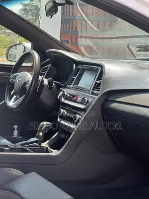 Hyundai Sonata Sport 2019 White