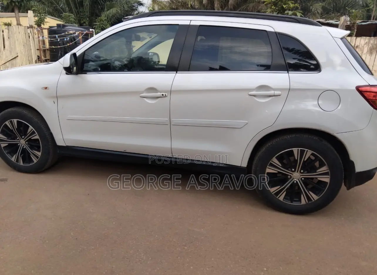Mitsubishi Outlander Sport ES 2015 White