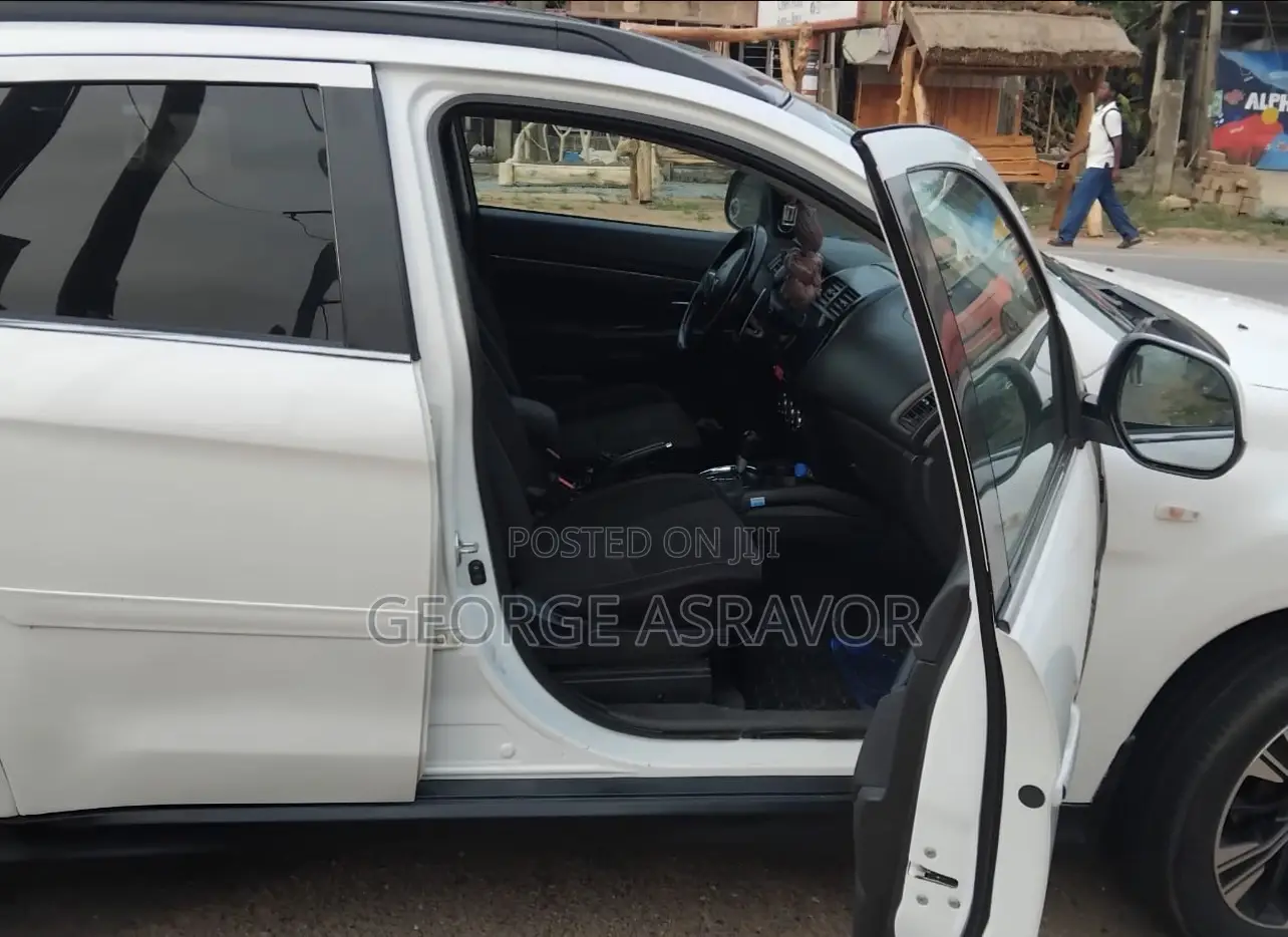 Mitsubishi Outlander Sport ES 2015 White