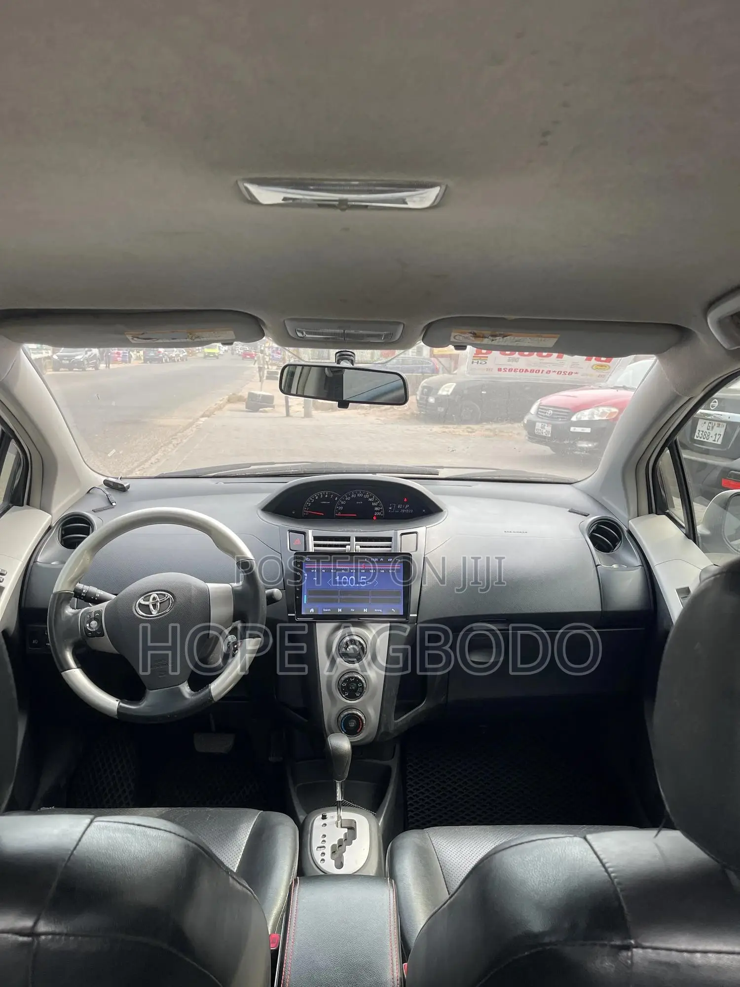Toyota Yaris 2010 White