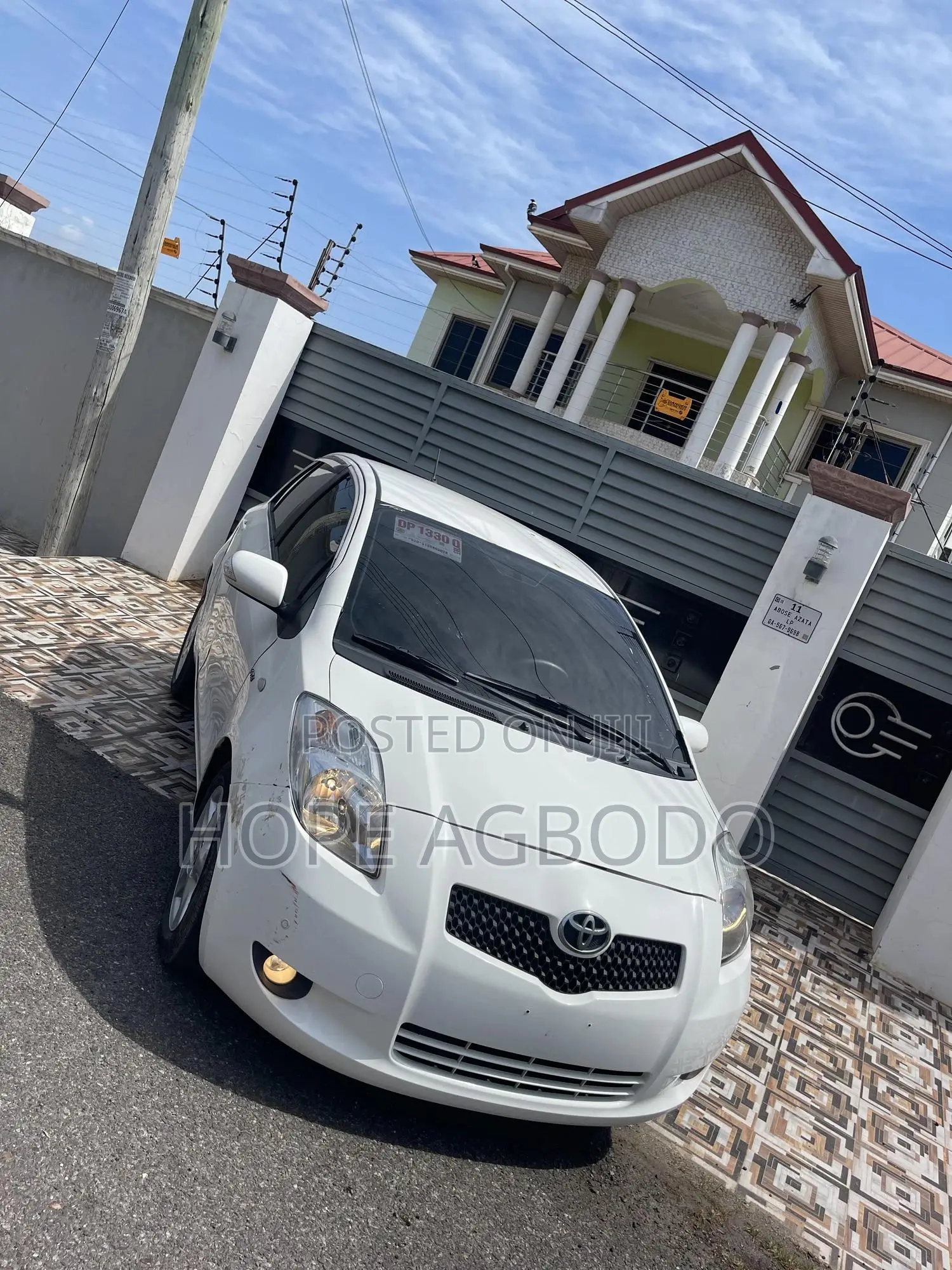 Toyota Yaris 2010 White