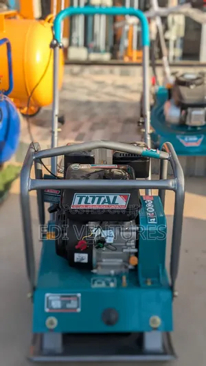 Total Gasoline Plate Compactor
