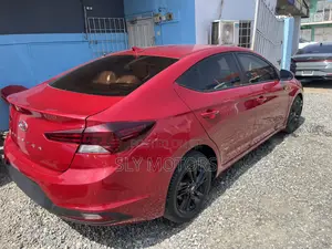 Hyundai Elantra SEL 2020 Red