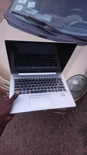 Laptop HP EliteBook 840 G5 8GB Intel Core i5 SSHD (Hybrid) 256GB
