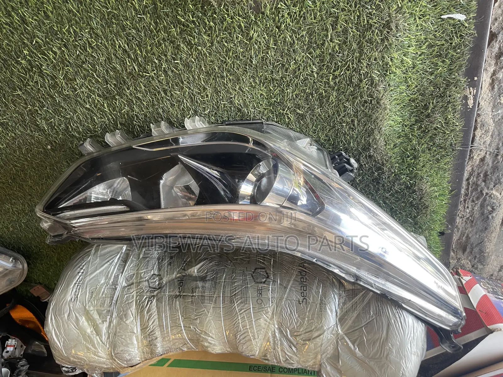 Toyota Yaris Sedan 2017-2019 Headlights Right Original