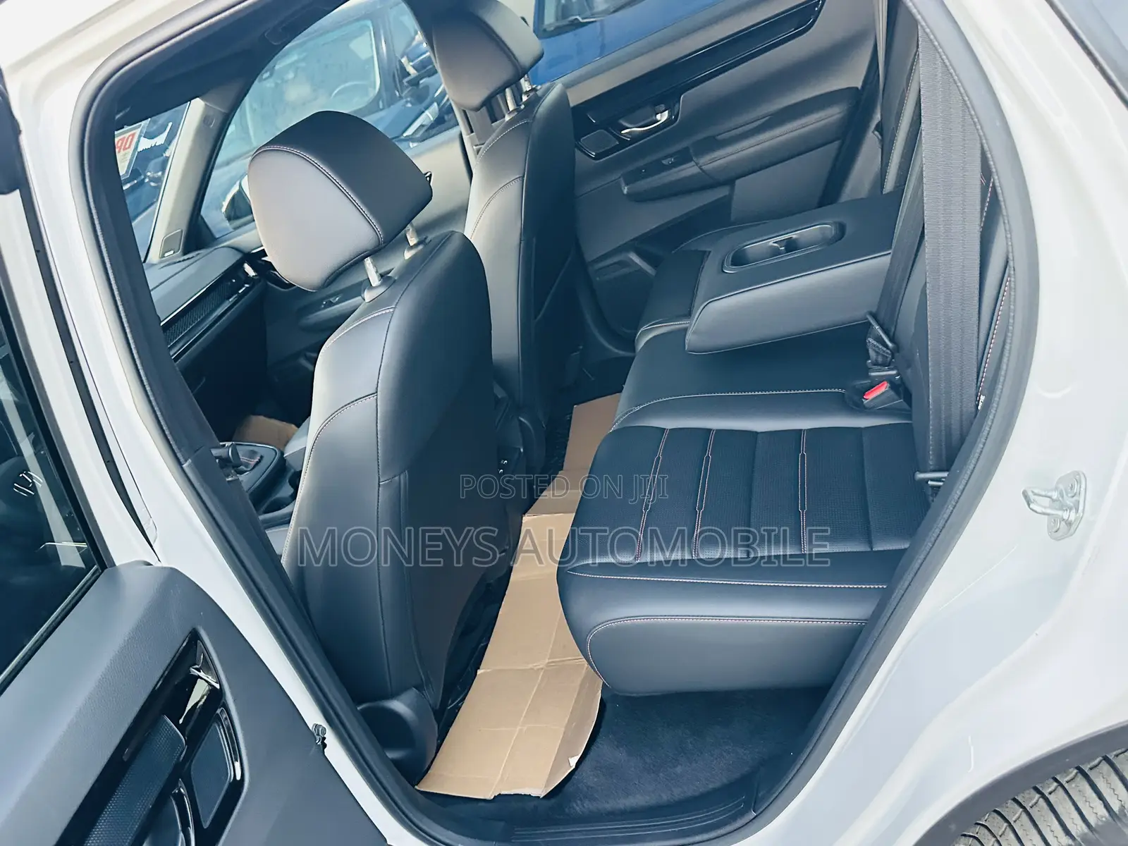 Honda CR-V 2024 White