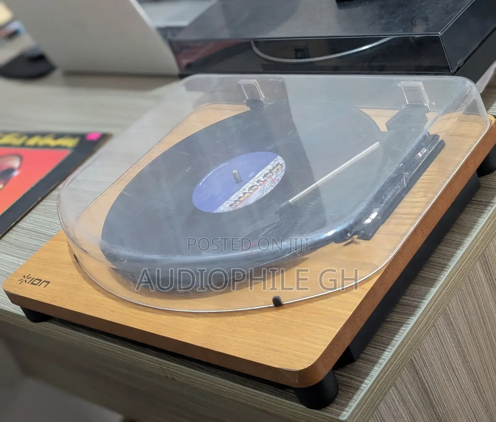 Preowned Ion Classic Lp Conversion Turntable With Stereo Speakers