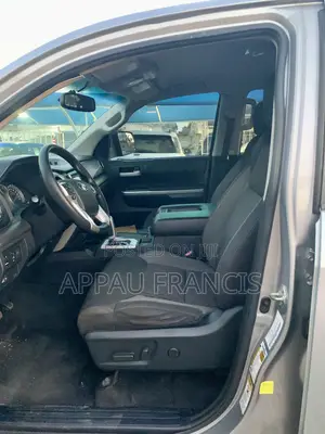 Toyota Tundra 2015 Silver