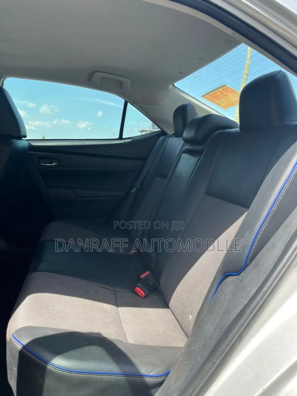 Toyota Corolla SE 4dr Sedan (1.8L 4cyl CVT) 2017 Silver