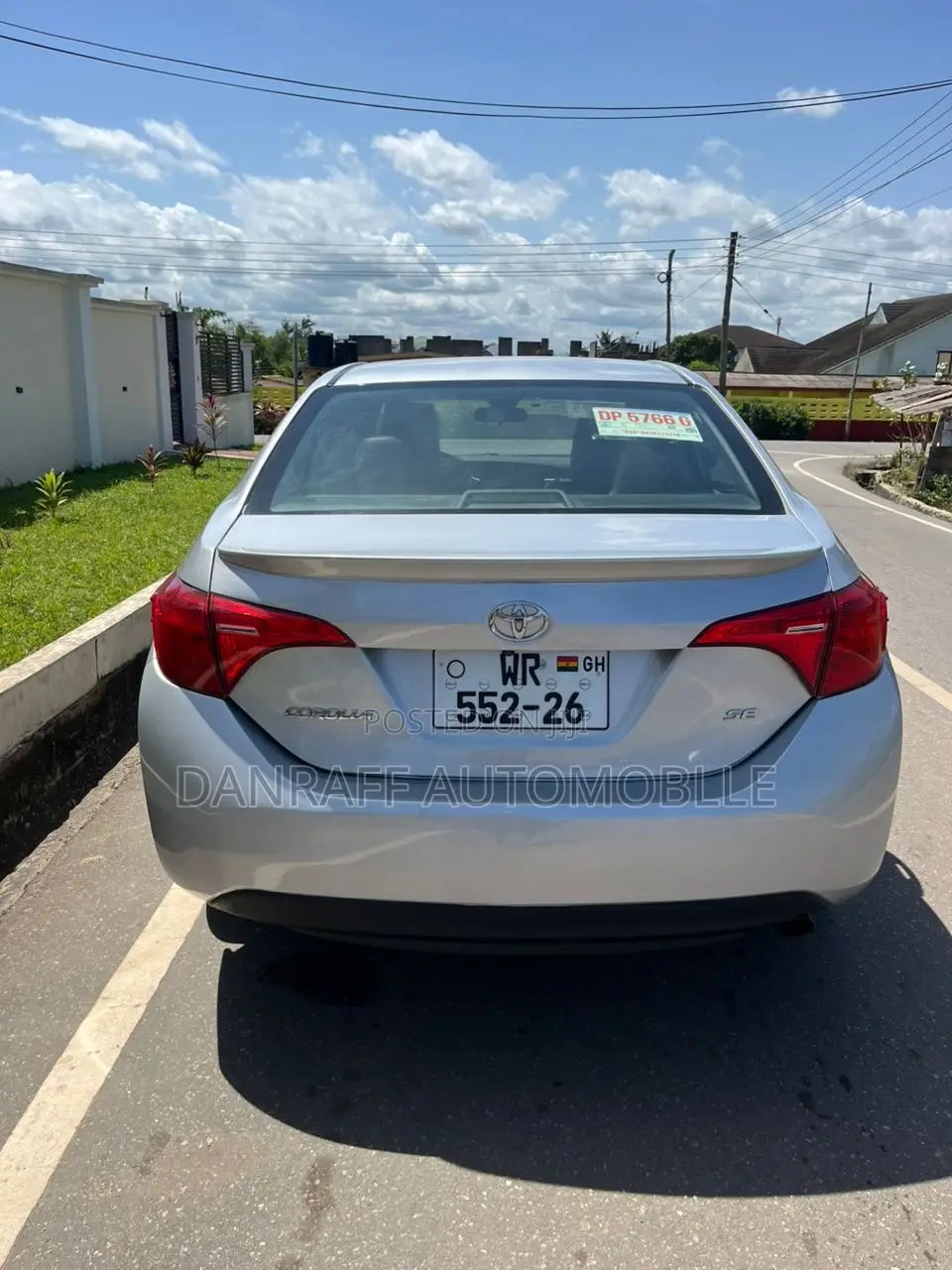 Toyota Corolla SE 4dr Sedan (1.8L 4cyl CVT) 2017 Silver