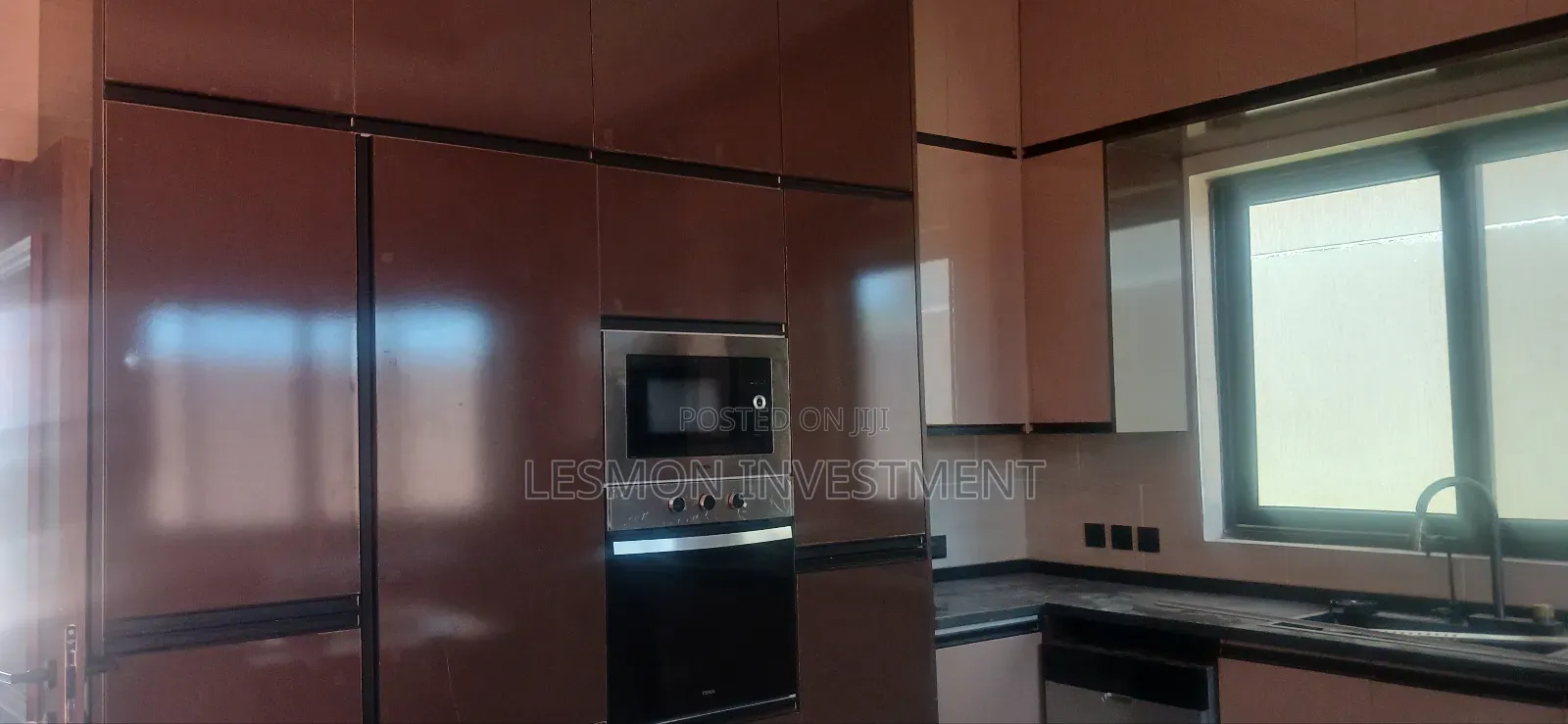4bdrm Duplex in Lesmon Investments, Manet Junction for sale
