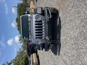 Jeep Wrangler 2021 Silver