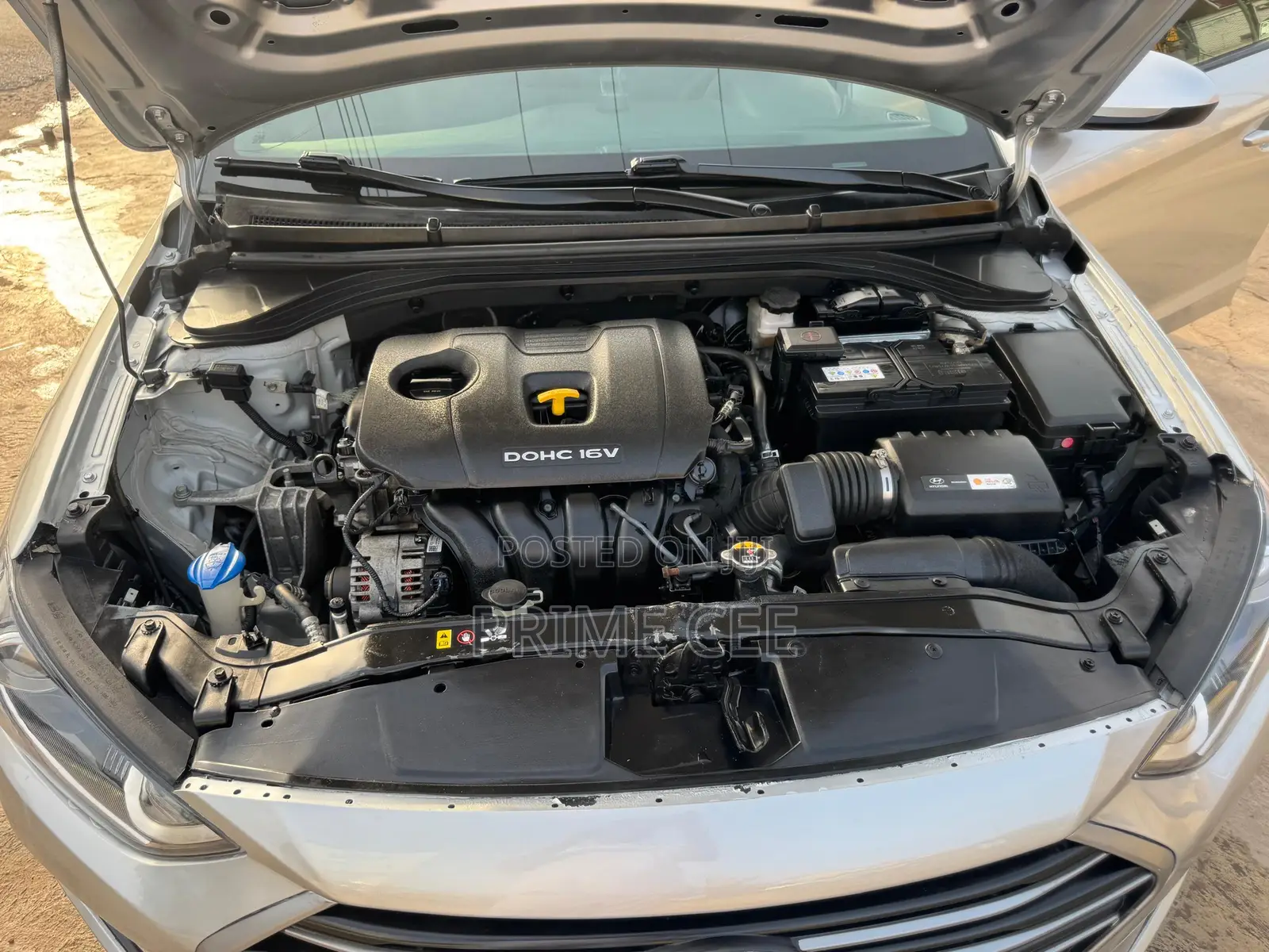 Hyundai Elantra 2018 Silver