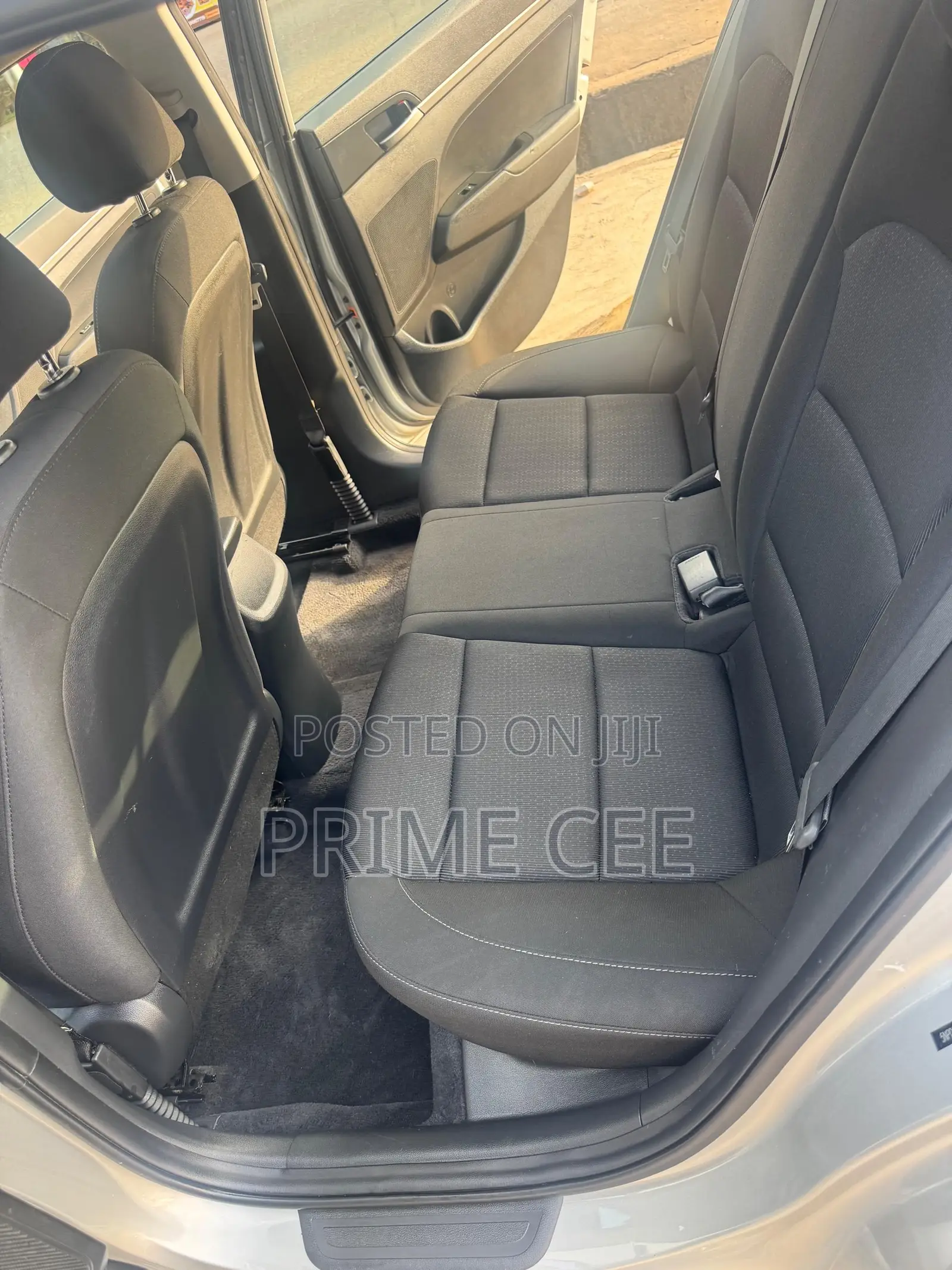 Hyundai Elantra 2018 Silver