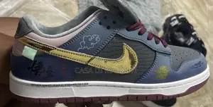 Sneaker/Shoe