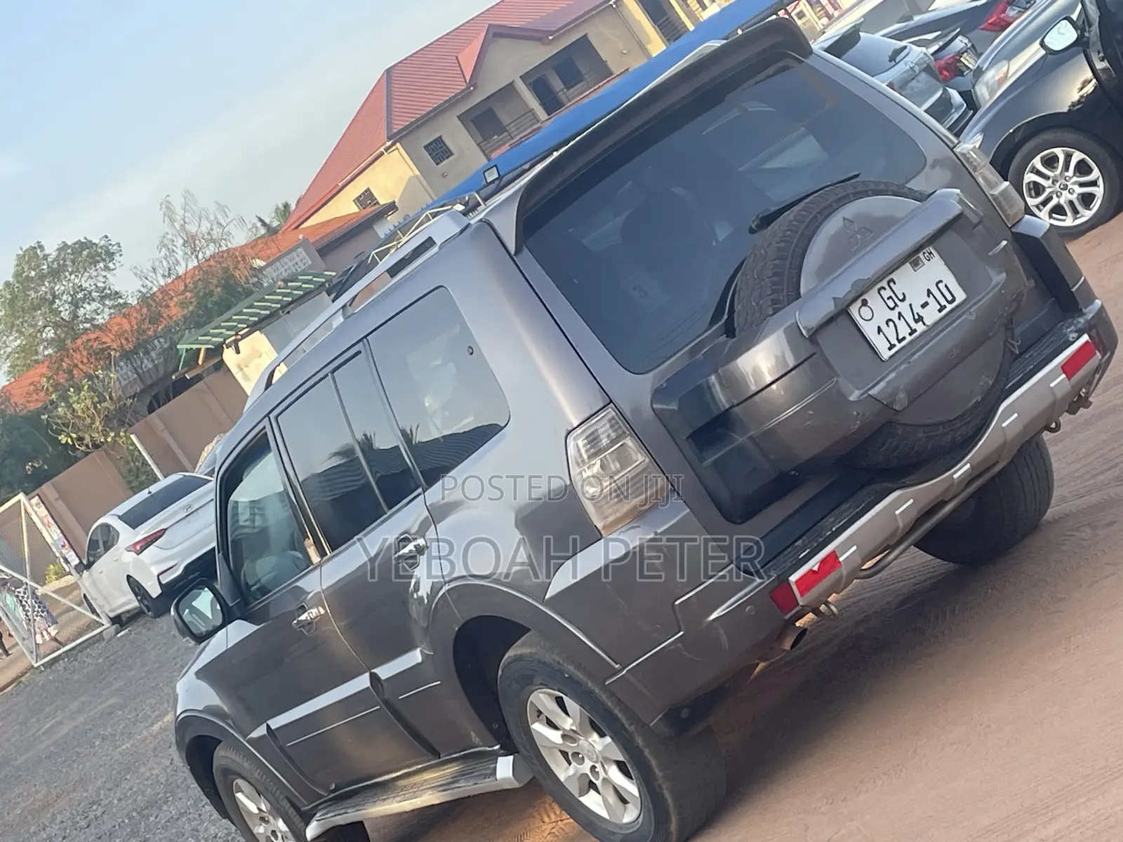 Mitsubishi Pajero 2010 Gray