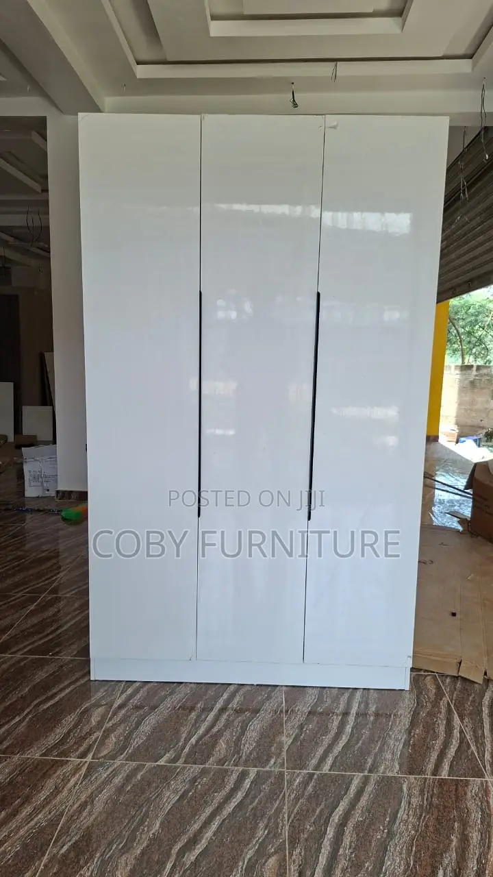 Wardrobe (Foreign Type)