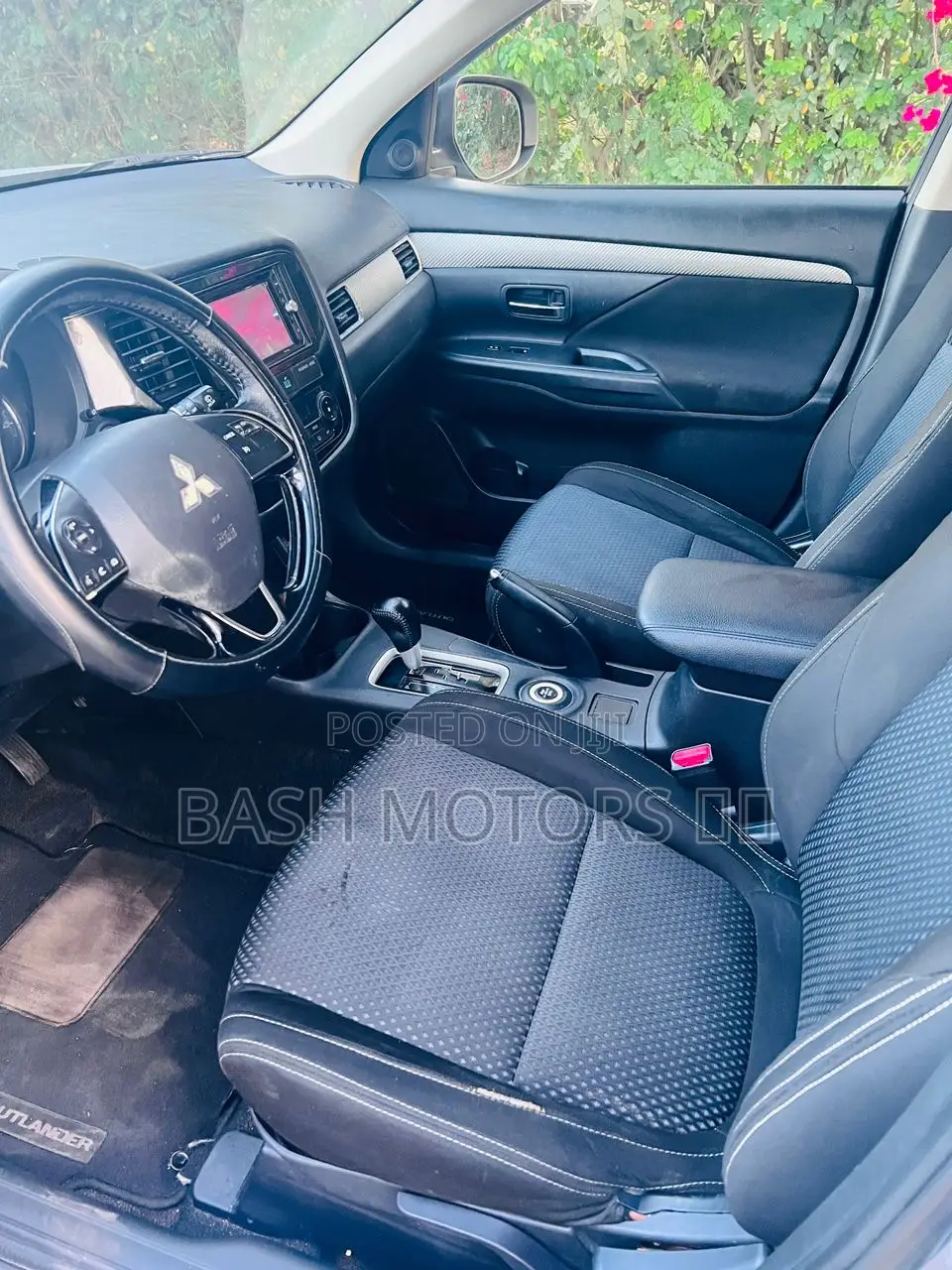 Mitsubishi Outlander 2018 Silver