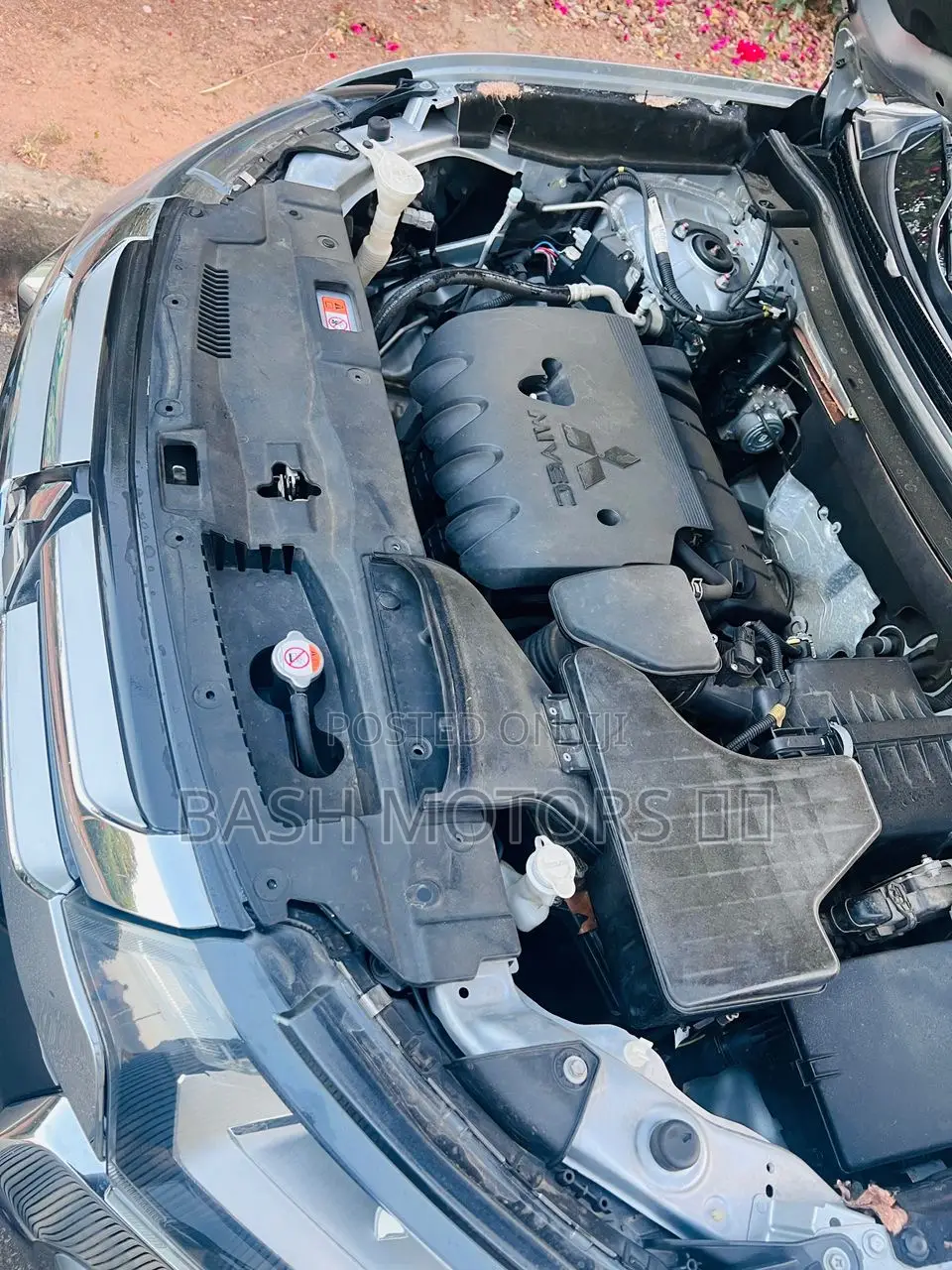 Mitsubishi Outlander 2018 Silver