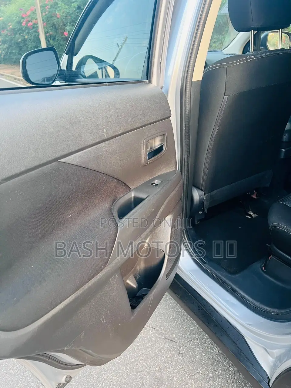 Mitsubishi Outlander 2018 Silver