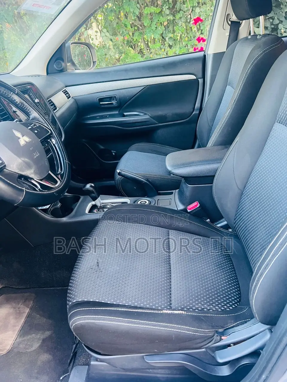 Mitsubishi Outlander 2018 Silver