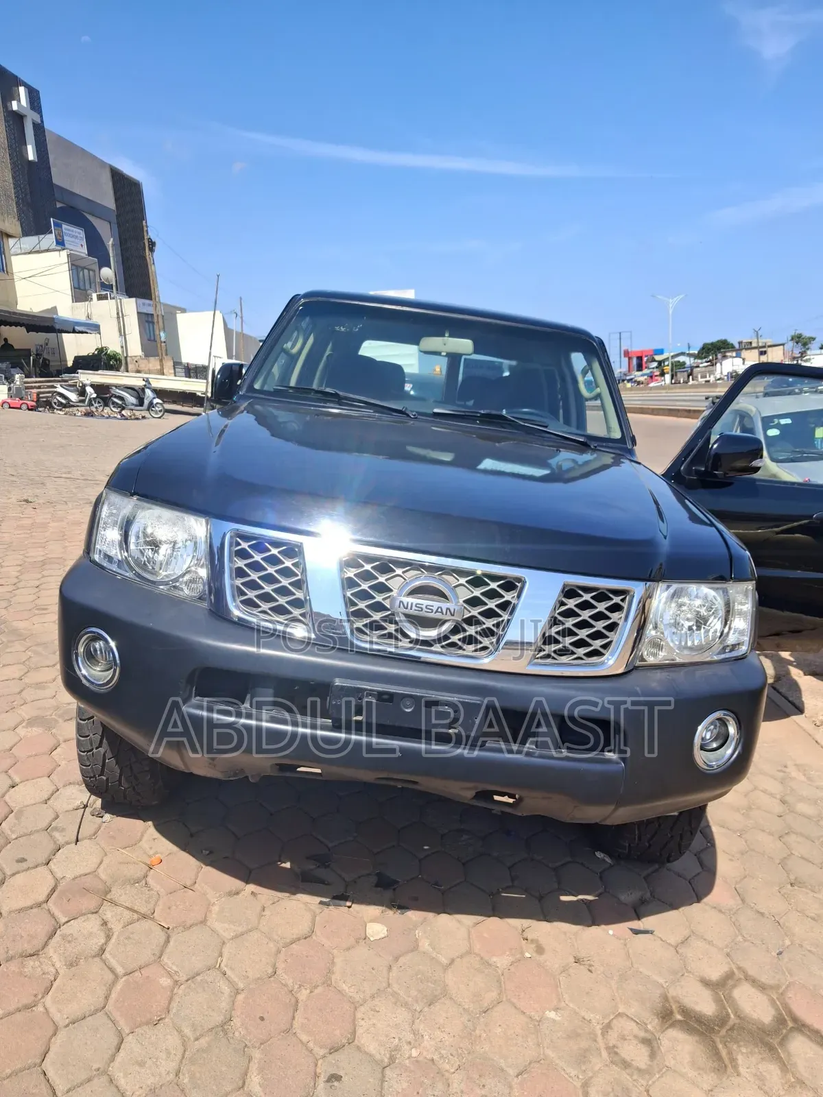 Nissan Patrol 4.5 2012 Black
