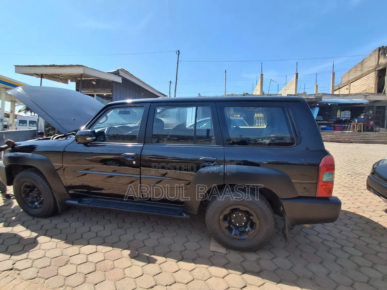 Nissan Patrol 4.5 2012 Black