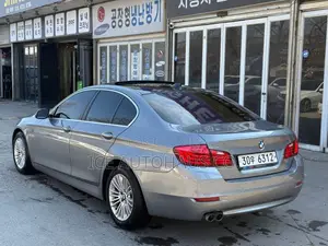 BMW 520i 2014 Gray