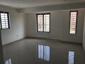 3bdrm Duplex in Adjiriganor for rent