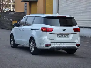Kia Carnival 2020 White