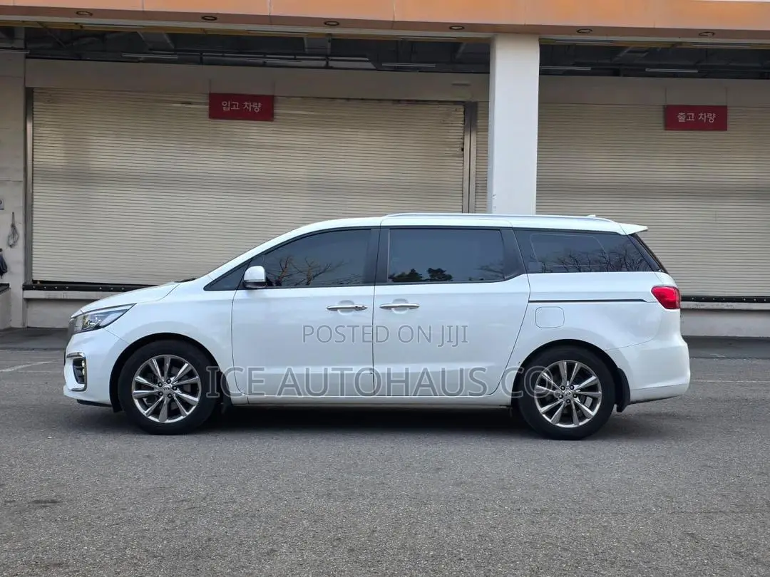 Kia Carnival 2020 White