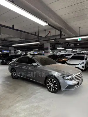 Mercedes-Benz E300 2019 Silver