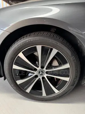Mercedes-Benz E300 2019 Silver