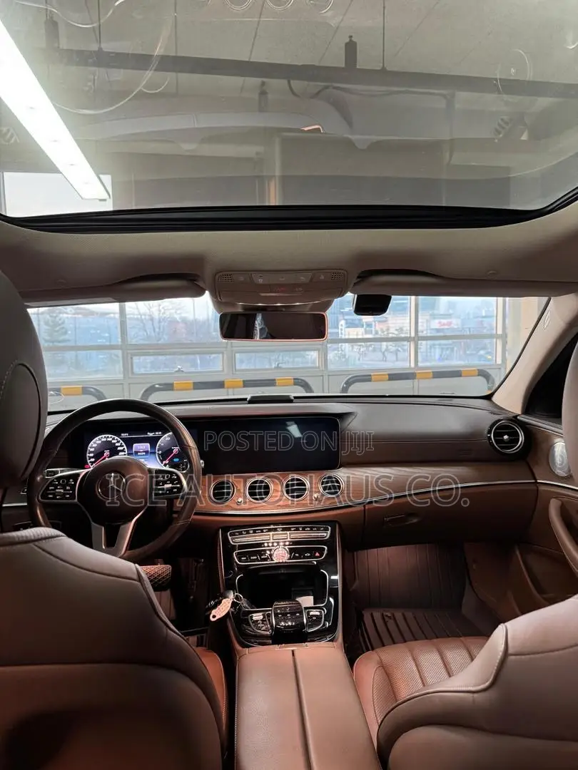 Mercedes-Benz E300 2019 Silver