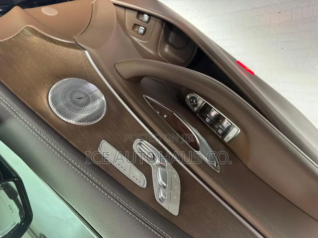 Mercedes-Benz E300 2019 Silver
