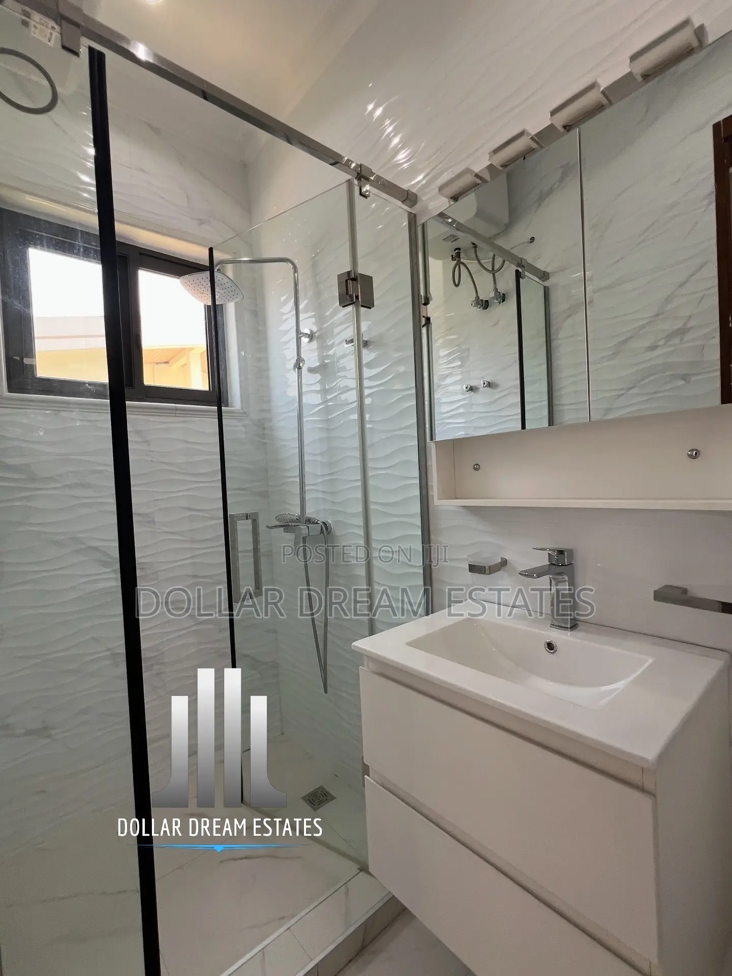 4bdrm House in East Legon for rent